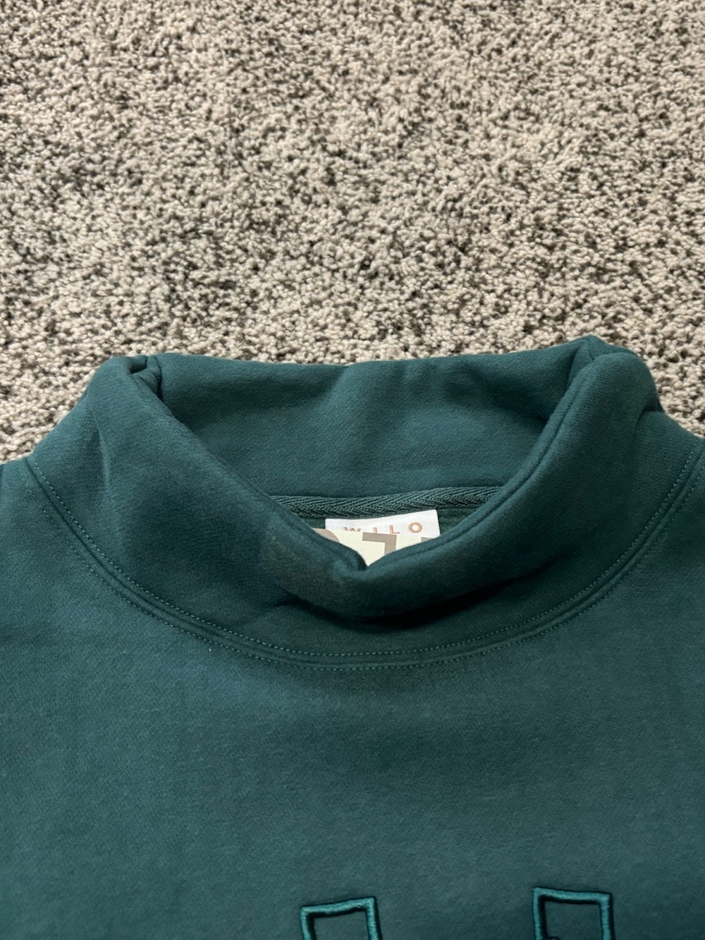 Wilo Women's Green Turtleneck Sweater - Relaxed Mock Neck - Picture 3 of 5